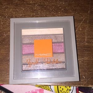 Mac Brooke shields eyeshadow palette